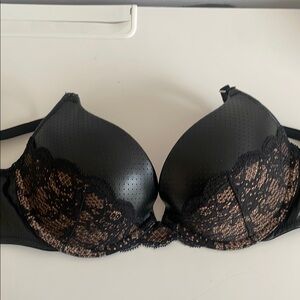 Victoria secret black lace bra PUSH UP